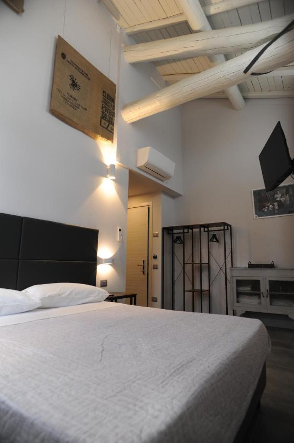 Tlcafe Hospitality Hotell San Secondo Parmense Exteriör bild